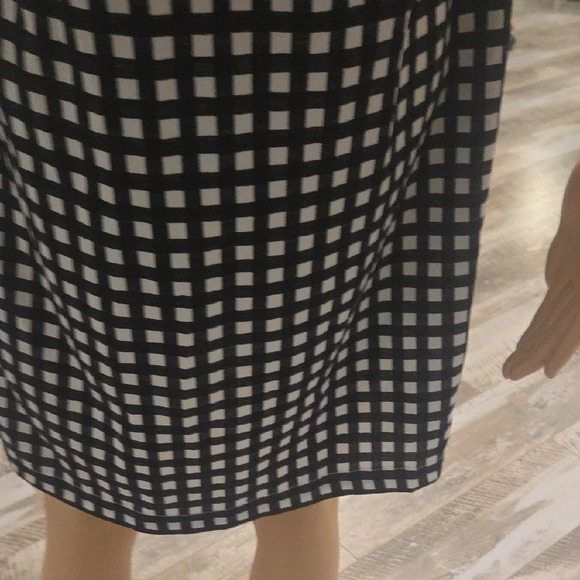 Banana Republic Black and White Checkered Dress - Picture 7 of 8